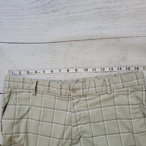Nike Golf Size L Men's Beige Check Plaid Stretch Lightweight Chino Shorts - Picture 10 of 10